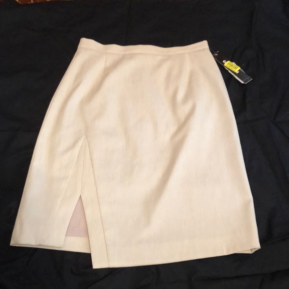 Gianni Bini Dresses & Skirts - NWT Gianni Bono Skirt